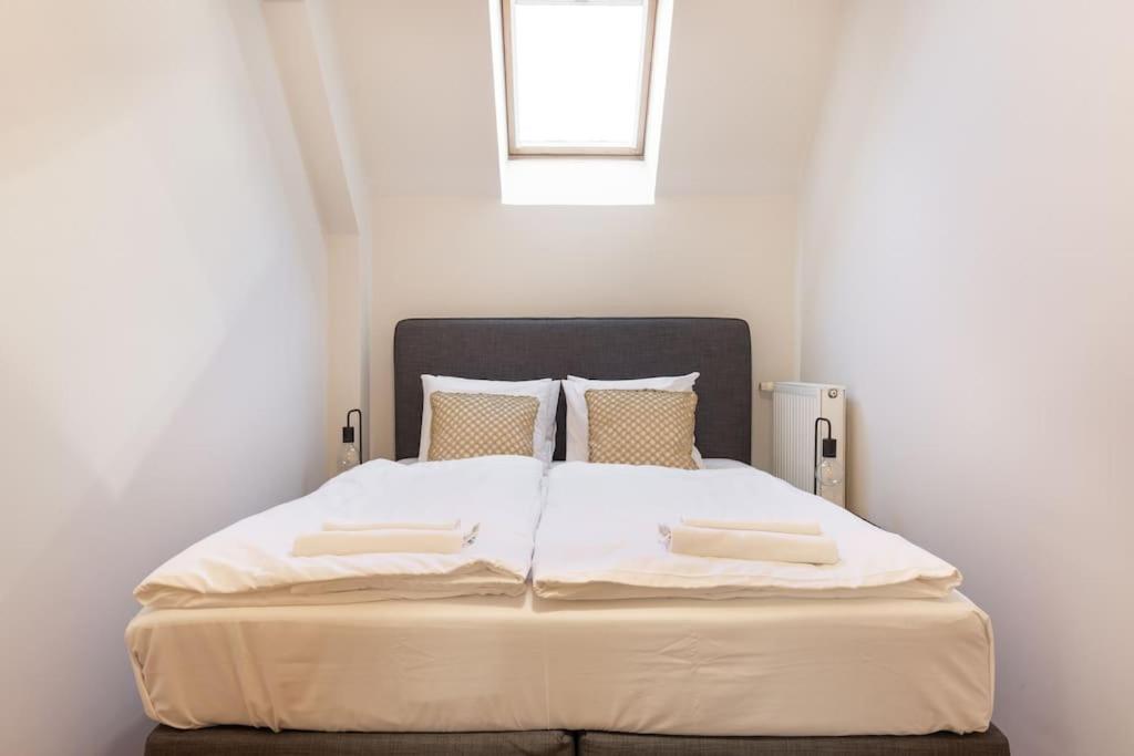 S22 Apartment Budapest Esterno foto