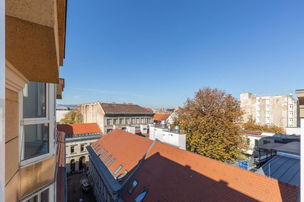 S22 Apartment Budapest Esterno foto